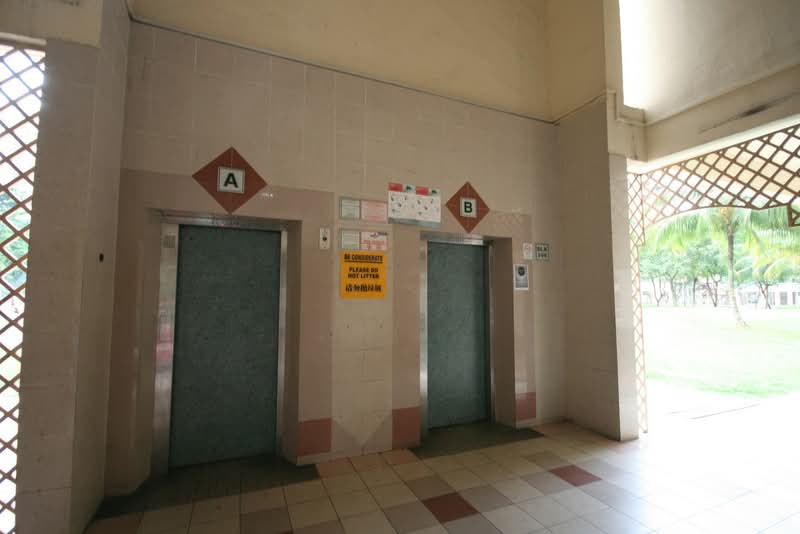 309 Jurong East Street 32