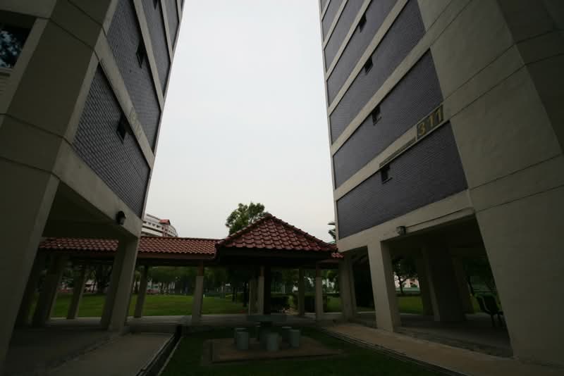 312 Jurong East Street 32