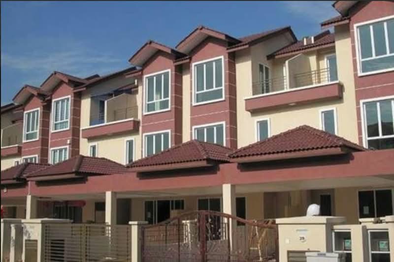 Terraced House for Sale in Serdang (Seri Kembangan) - Aivin Thoong - PropertyGuru.com.my
