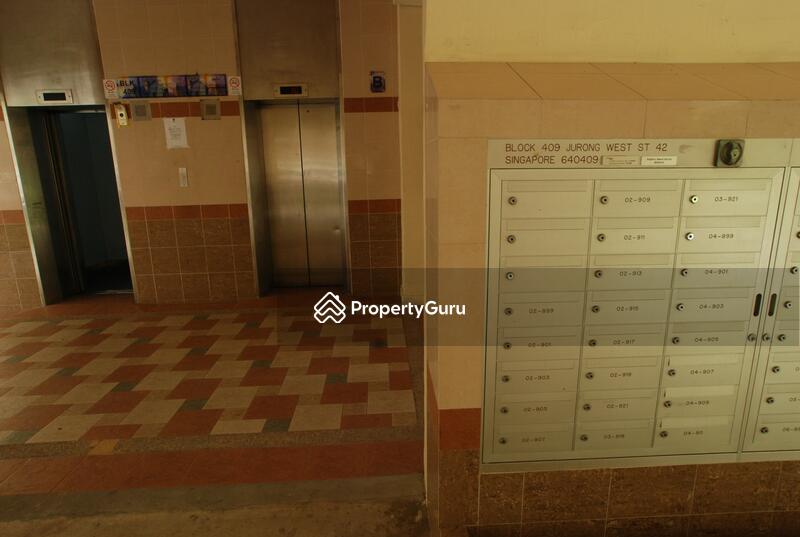 For Rent - 409 Jurong West Street 42