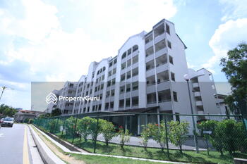 Fawina Court