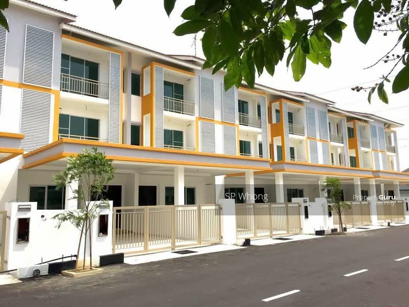 Rumah Teres 3 Tingkat untuk Dijual di Taman Seri Arowana (Seberang Jaya) - Dave Teoh - PropertyGuru.com.my