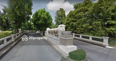 - Plus City Park Rama 9-Huamark