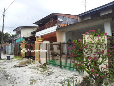 - Taman Plentong Baru