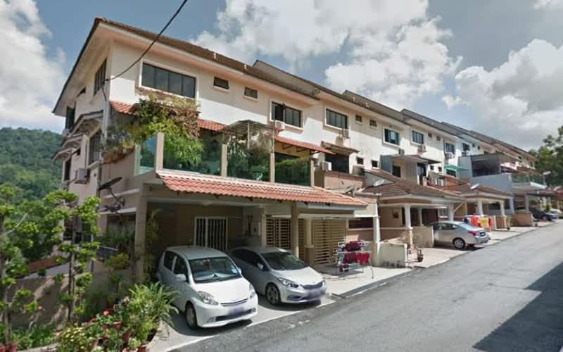 Townhouse for Sale in Teluk Kumbar (Penang) - Renee Goh - PropertyGuru.com.my