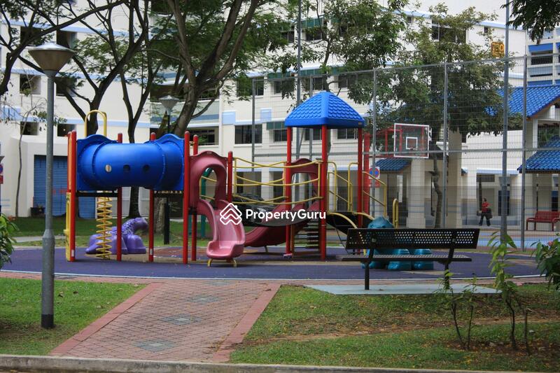 752 Jurong West Street 74 #0