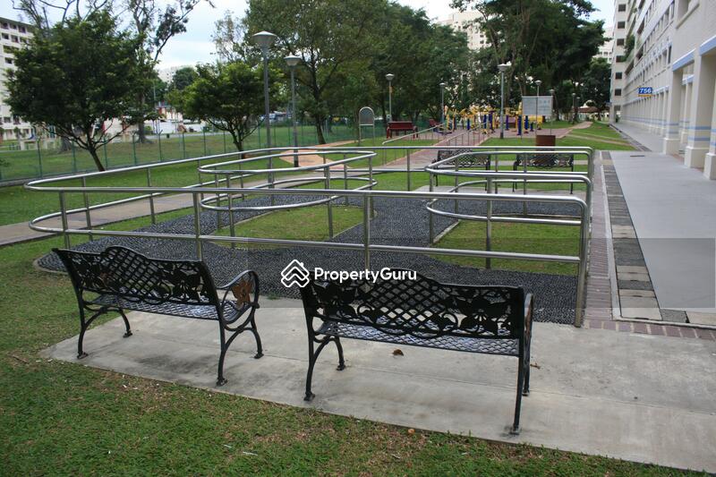 For Rent - 756 Jurong West Street 74