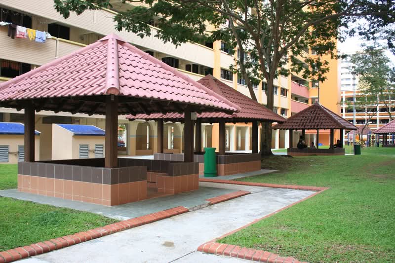 824 Jurong West Street 81