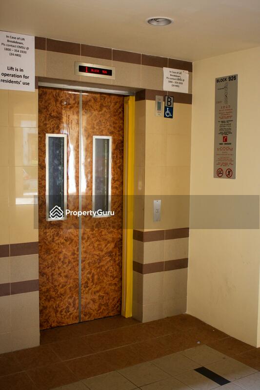926 Jurong West Street 92 #0