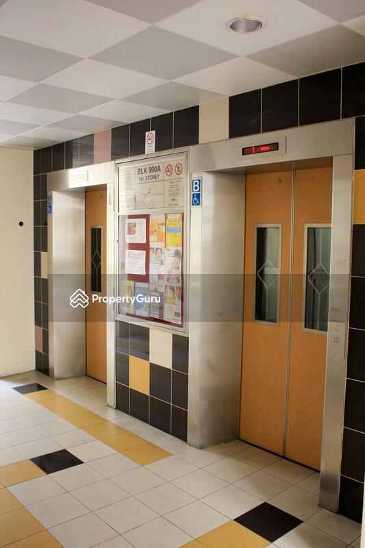 990A Jurong West Street 93 #0