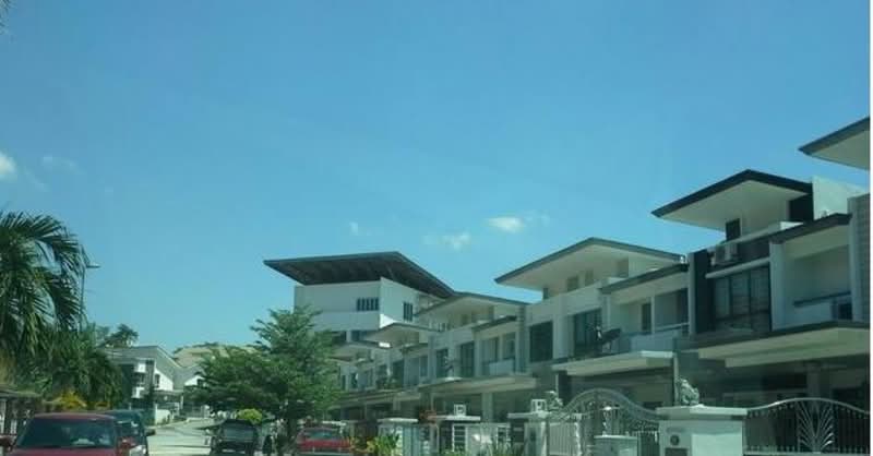 Rumah Berkembar untuk Dijual di Bandar Sungai Long (Selangor) - Shanny Tan - PropertyGuru.com.my