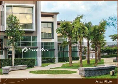 - Schubert, Symphony Hills