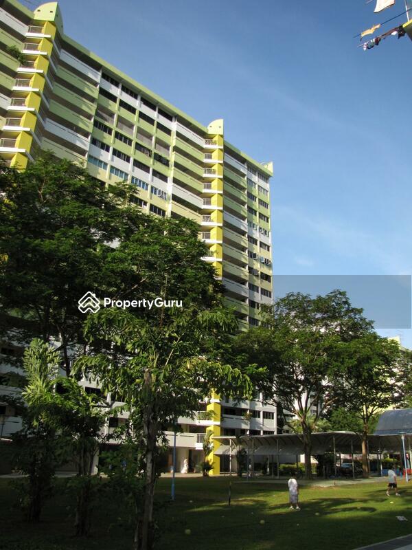 30 Marine  Crescent HDB  Details in Marine  Parade 