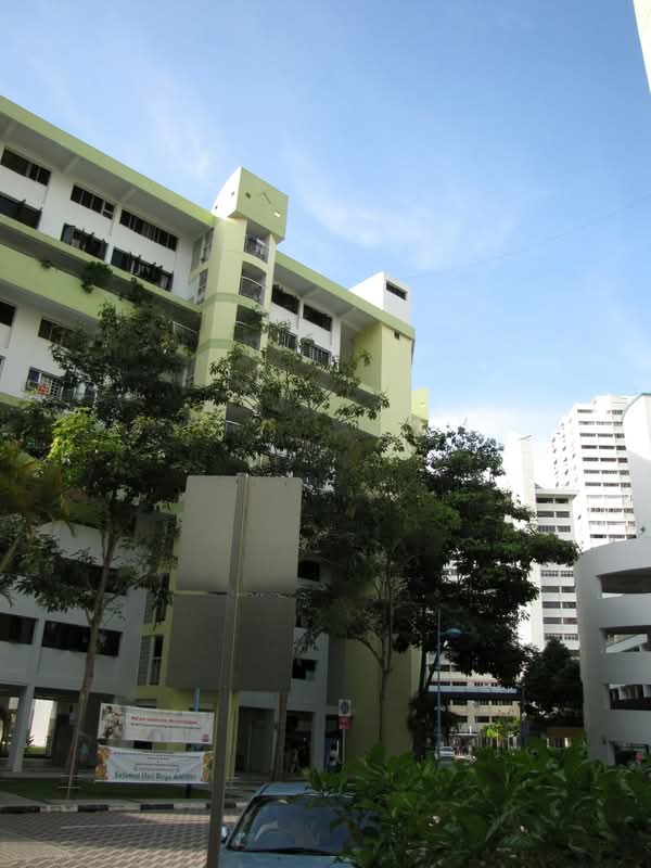 35 Marine Crescent