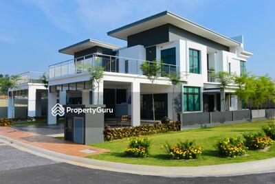 - Opus @ Lake Vicinity