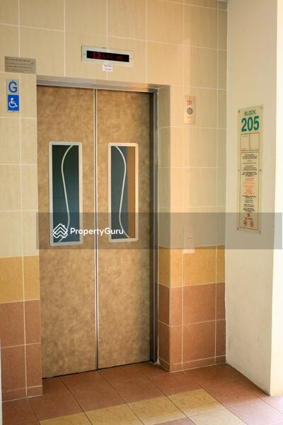 For Rent - 205 Marsiling Drive