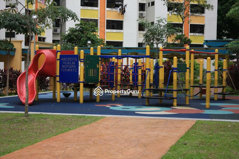 For Rent - 205 Marsiling Drive