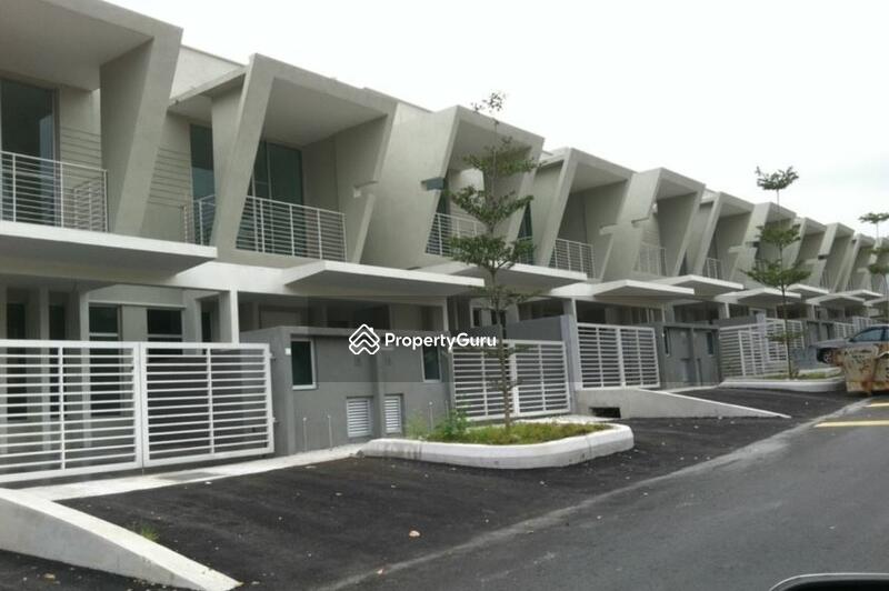 For Sale - Paragon 93