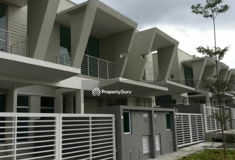 For Sale - Paragon 93