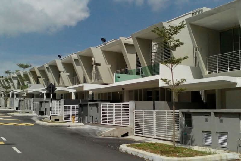 Paragon 93 - iProperty.com.my