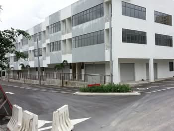 P8 Avenue
