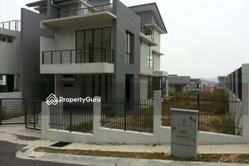 Puteri Heights