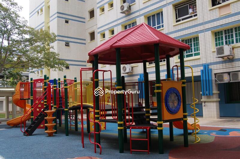 For Rent - 233 Pasir Ris Drive 4