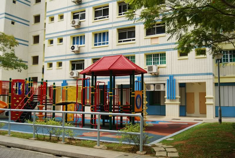 233 Pasir Ris Drive 4