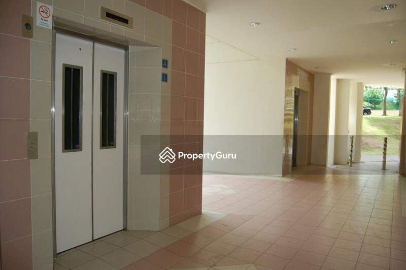 For Sale - 484 Pasir Ris Drive 4