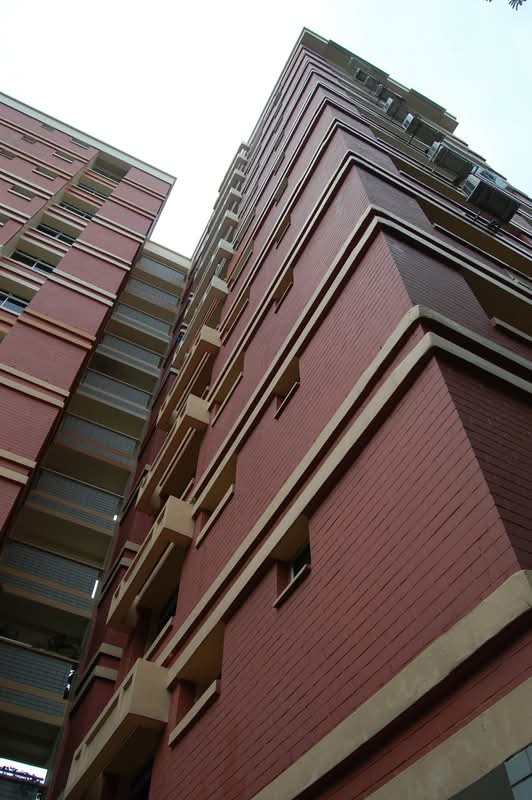 211 Pasir Ris Street 21