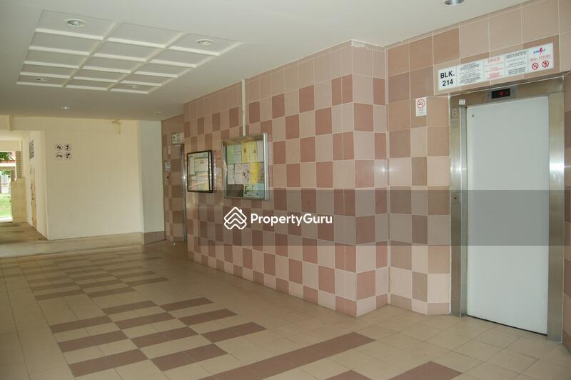 For Rent - 214 Pasir Ris Street 21