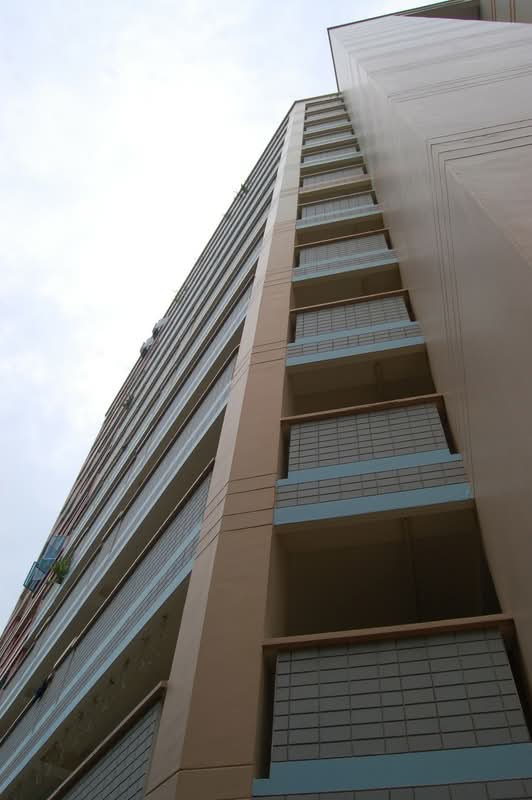 216 Pasir Ris Street 21