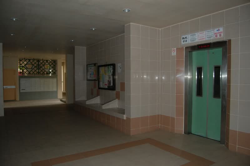 512 Pasir Ris Street 52