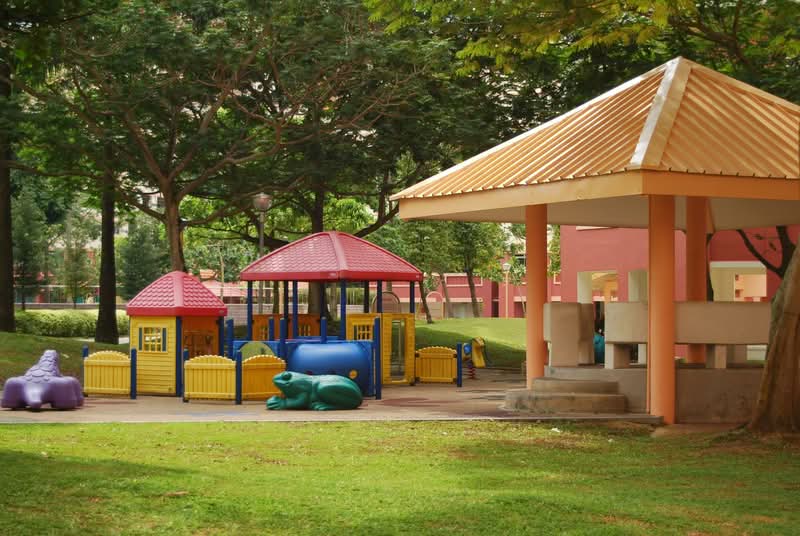 711 Pasir Ris Street 72