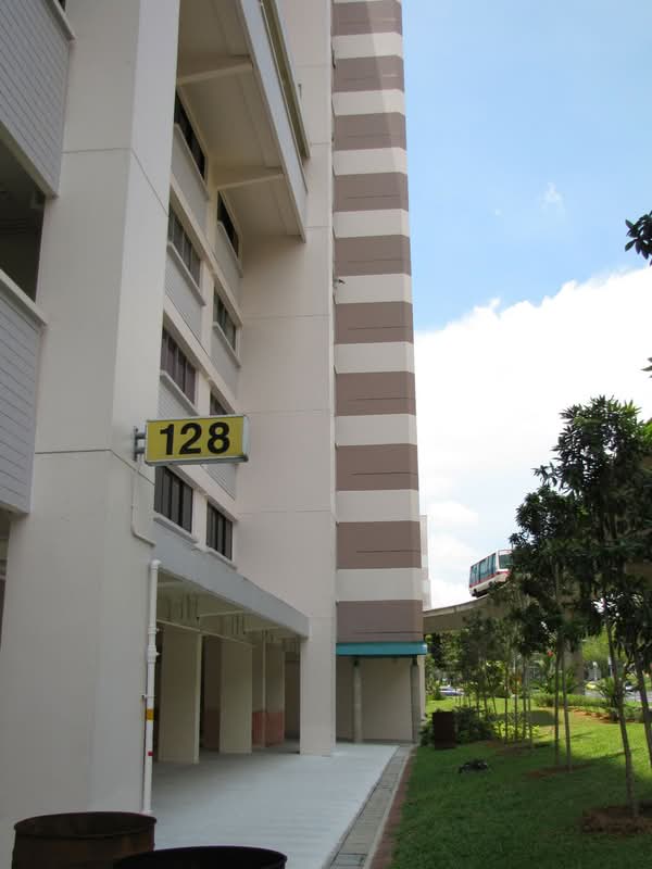 128 Pending Road