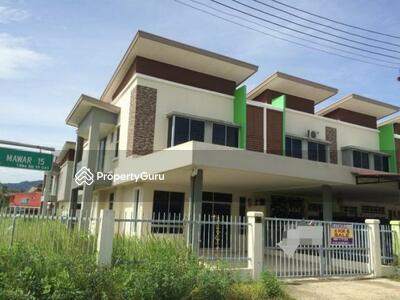 - La Gloxinia Garden