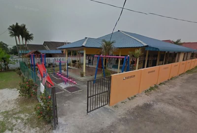 1-storey Terraced House for Sale in Taman Meru Makmur 1 (Kapar) - Tom Lee - PropertyGuru.com.my