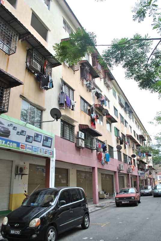 Pangsapuri Barat - iProperty.com.my