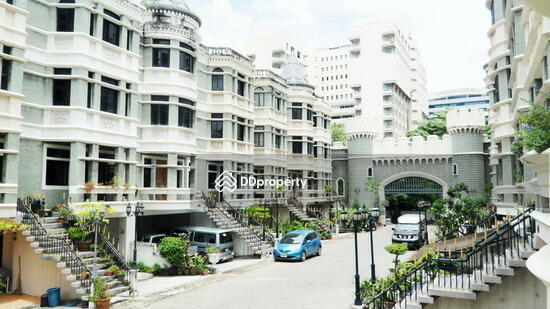 ขาย - Moo Baan Chicha Castle : หมู่บ้านชิชา คาสเซิล, กรุงเทพ
