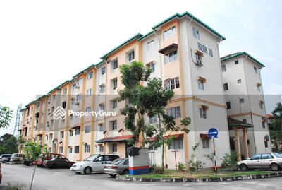 - Pangsapuri Flora I