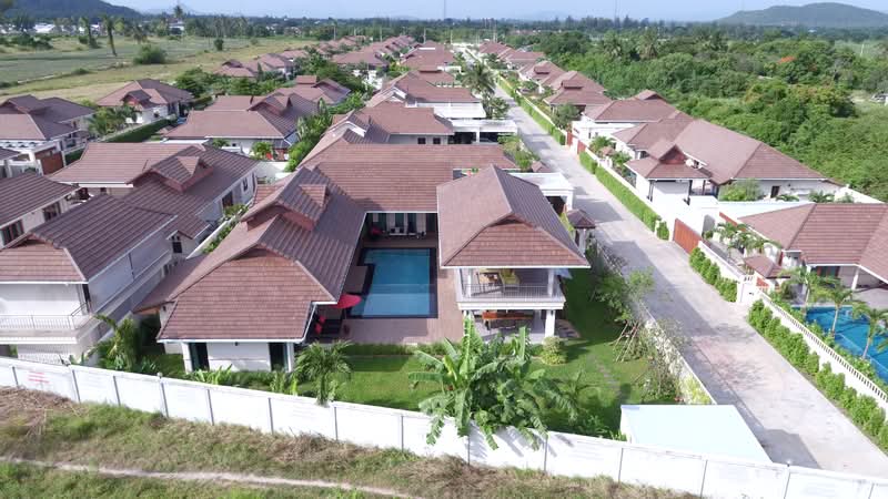 Hua Hin Hillside Hamlet