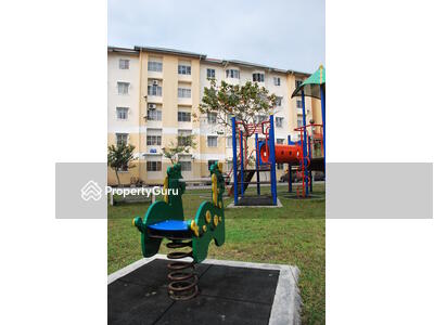 - Pangsapuri Flora III