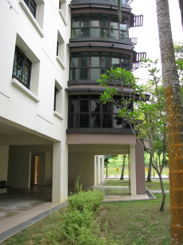 654 Senja Road
