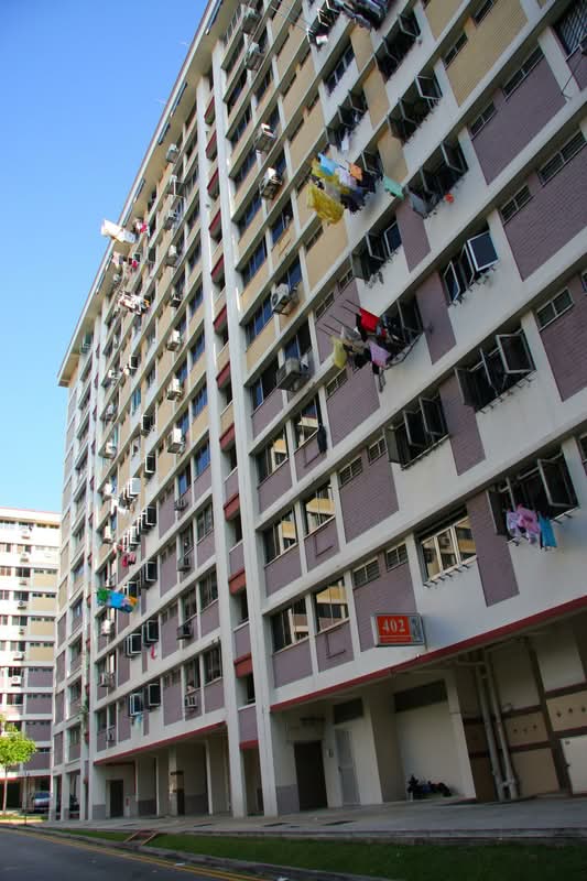 402 Serangoon Avenue 1