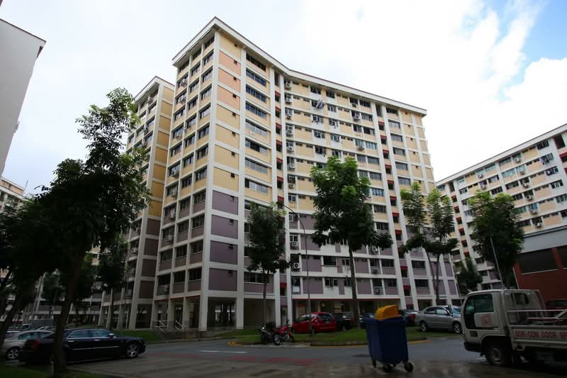 407 Serangoon Avenue 1
