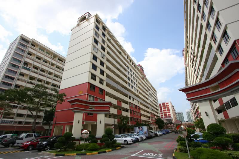 302 Serangoon Avenue 2