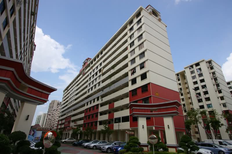 303 Serangoon Avenue 2