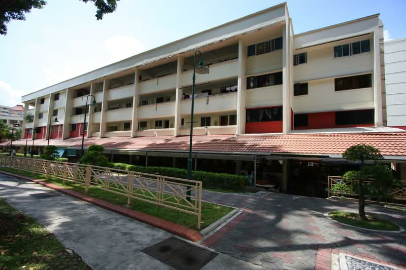 304 Serangoon Avenue 2