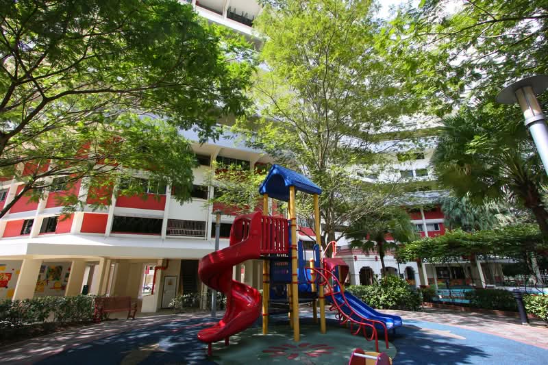 307 Serangoon Avenue 2