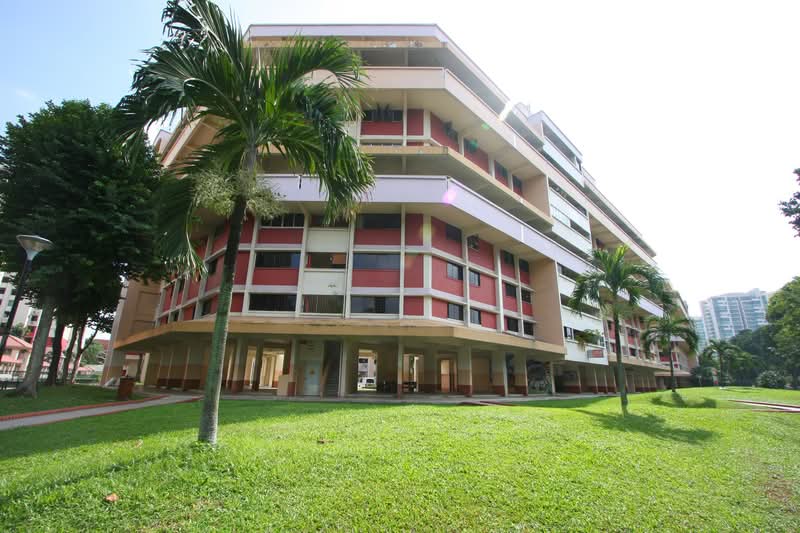 308 Serangoon Avenue 2